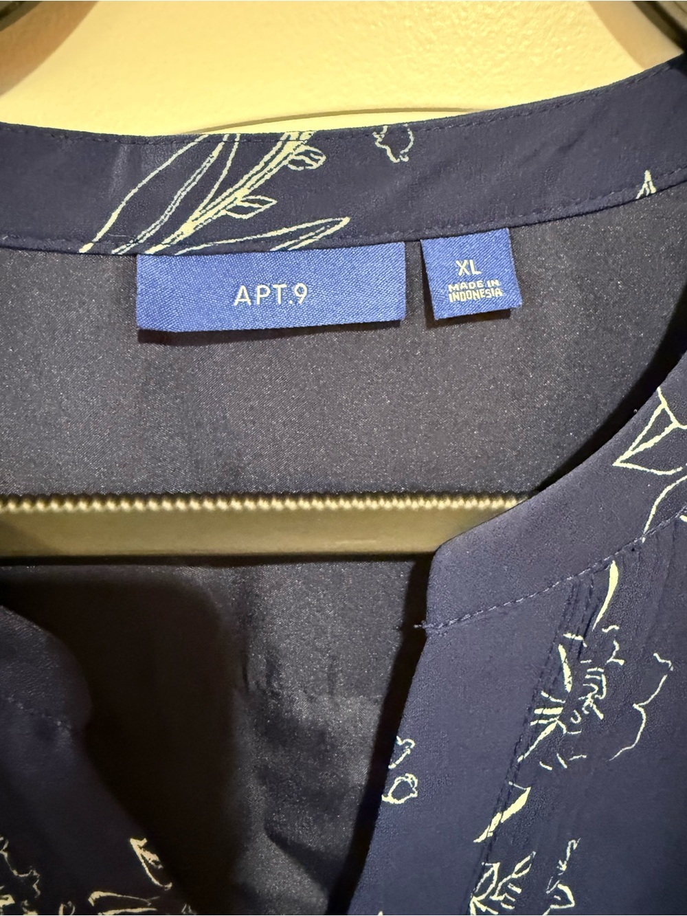 Apt. 9 Navy Floral Keyhole Blouse - Picture 2 of 4